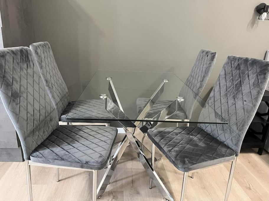 Staywell For 4 In The City I Parking I Wifi I Netflix Paderborn Exteriör bild